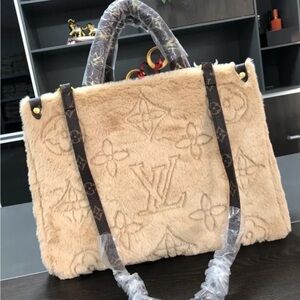 💕Woman’s Fashion Fur Bag